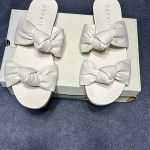 Esprit Women's Bow Slide‎ Sandals in Eggshell New in Box  Size 9